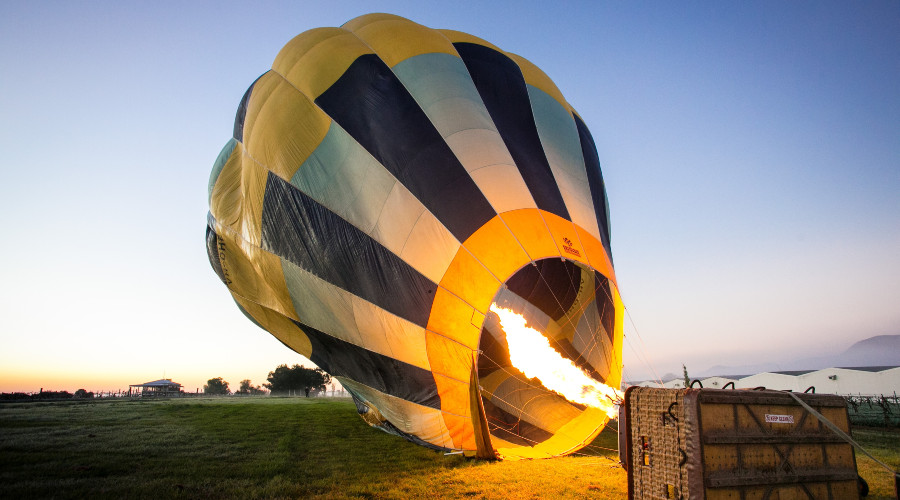 hot air ballooning 